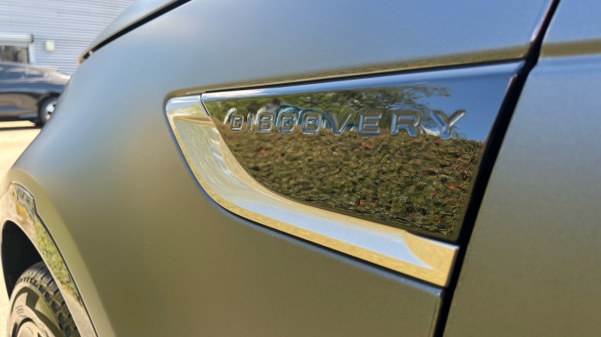 Land Rover Discovery 3.0 D350 Tempest 5dr Auto Diesel Station Wagon - Image 45